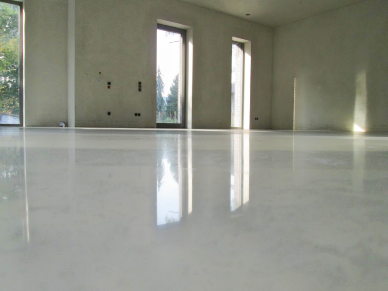 ¿Qué se necesita para lograr un piso de concreto de alto brillo?